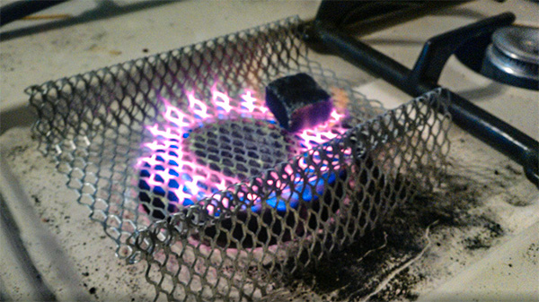 Как разжечь угли на газовой плите